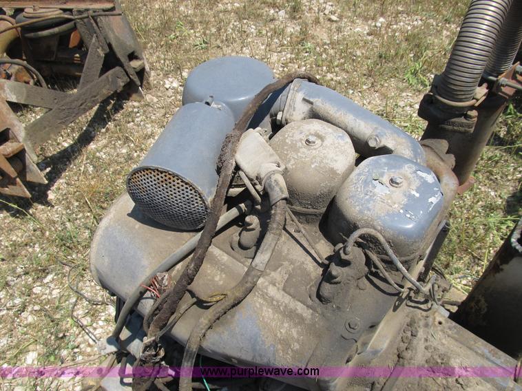 image for item K9338 Deutz two cylinder air cooled diesel engine