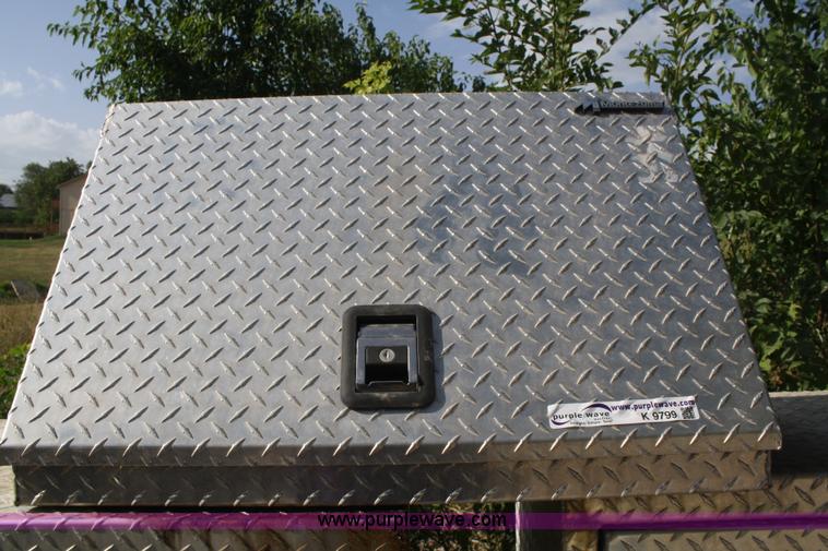 image for item K9799 Montezuma aluminum tread plate toolbox