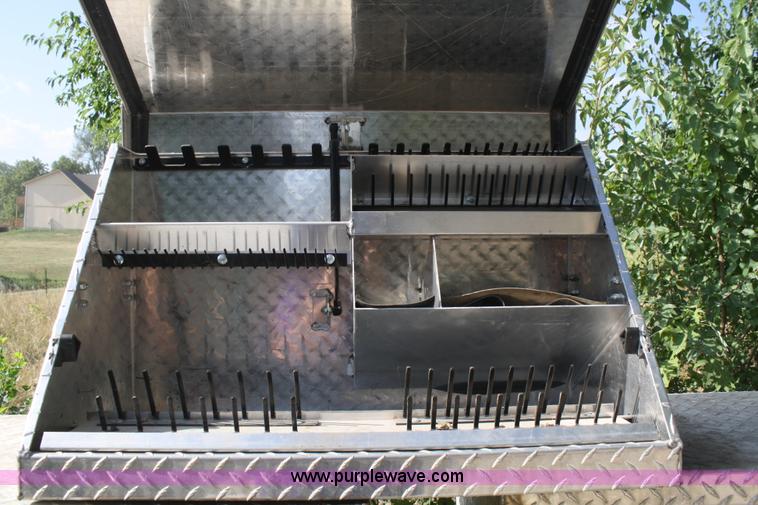 image for item K9799 Montezuma aluminum tread plate toolbox