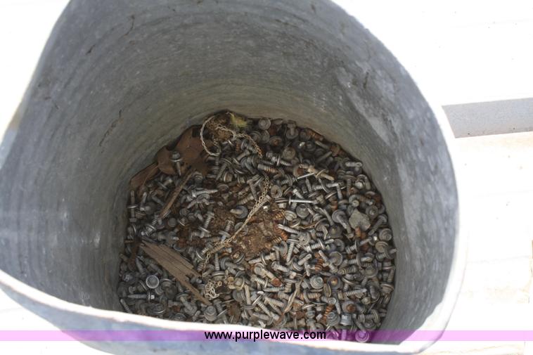 image for item L9473 Building supplies