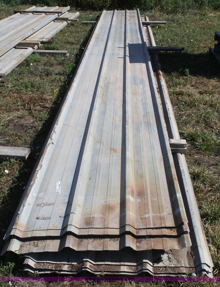 image for item L9475 Metal siding