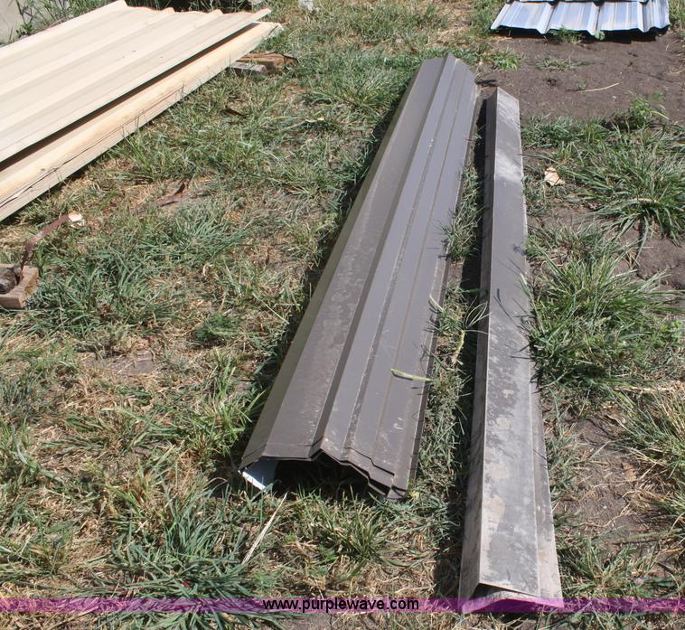 image for item L9478 Metal siding and assorted pieces