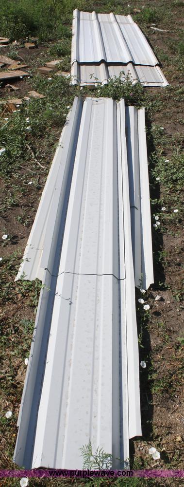 image for item L9478 Metal siding and assorted pieces