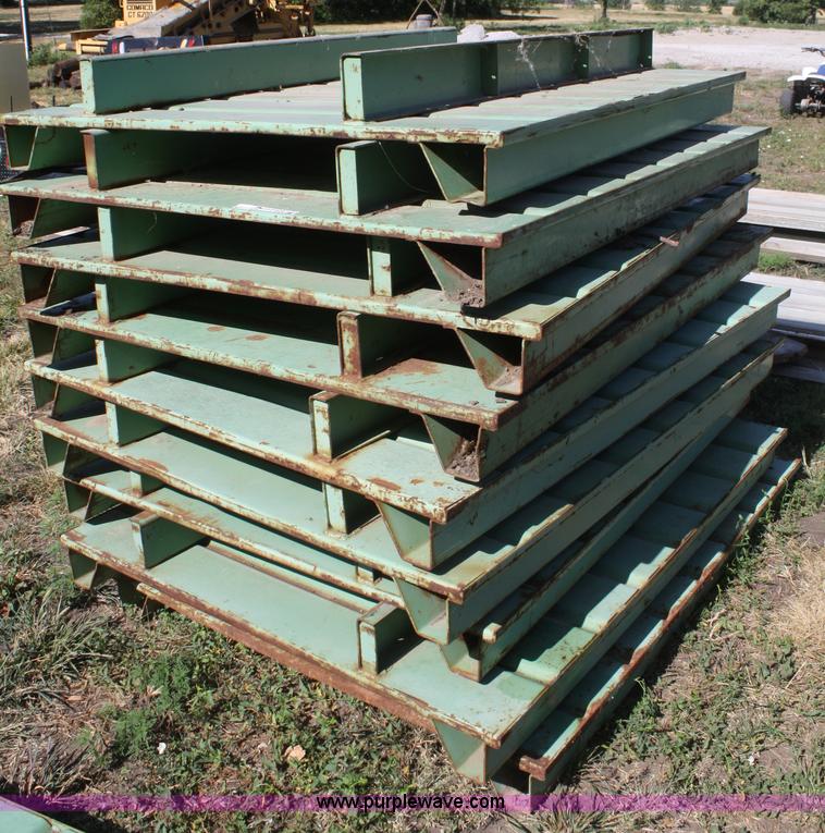 image for item L9479 (10) steel pallets