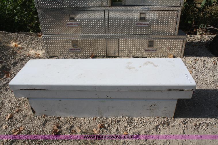 image for item L9498 Pickup bed toolbox