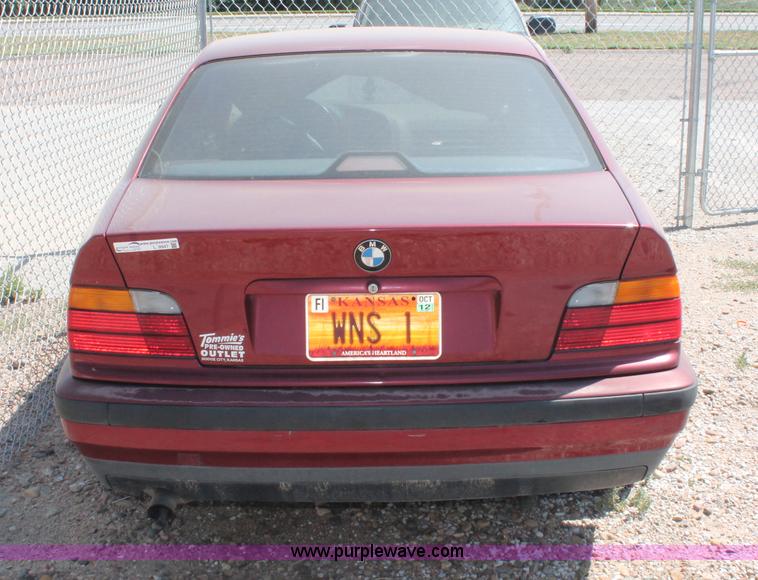 image for item L9947 1995 BMW 318iS