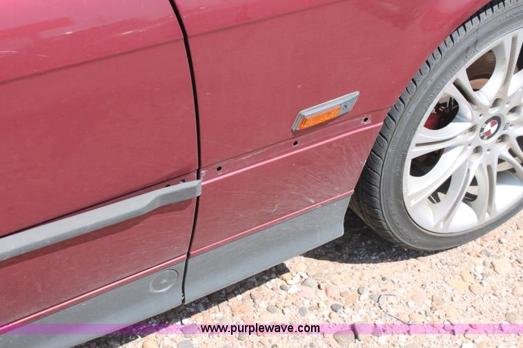 image for item L9947 1995 BMW 318iS