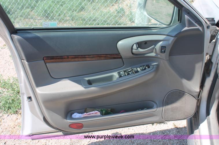 image for item L9948 2000 Chevrolet Impala