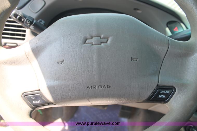 image for item L9948 2000 Chevrolet Impala