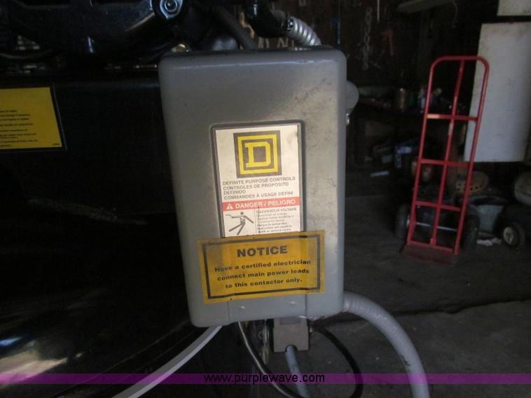 image for item N9087 Classic 80 gallon air compressor