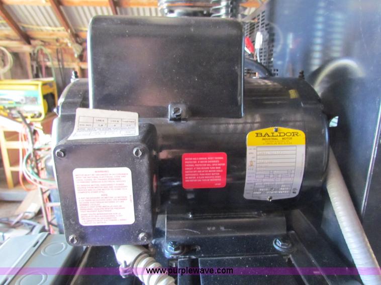 image for item N9087 Classic 80 gallon air compressor