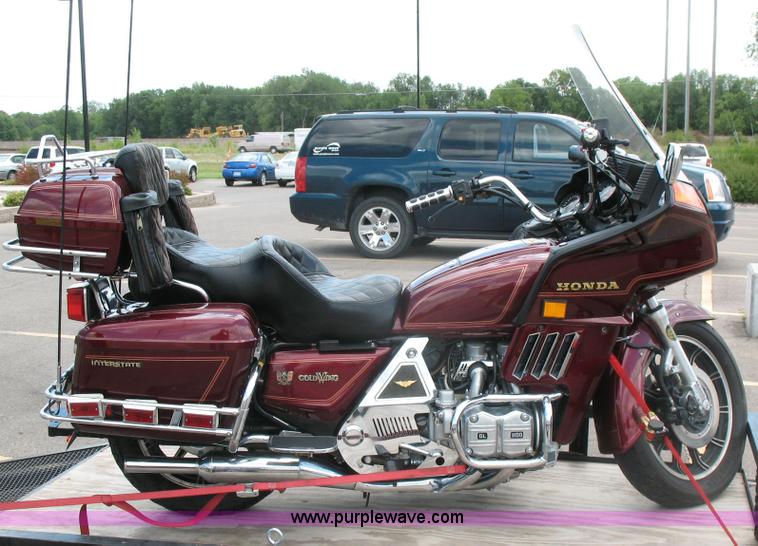 image for item S9749 1983 Honda Goldwing GL1100 Interstate motorcycle