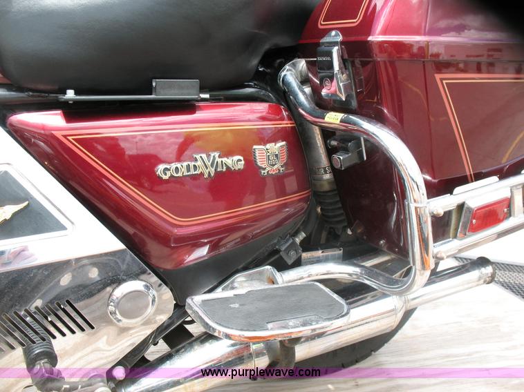 image for item S9749 1983 Honda Goldwing GL1100 Interstate motorcycle