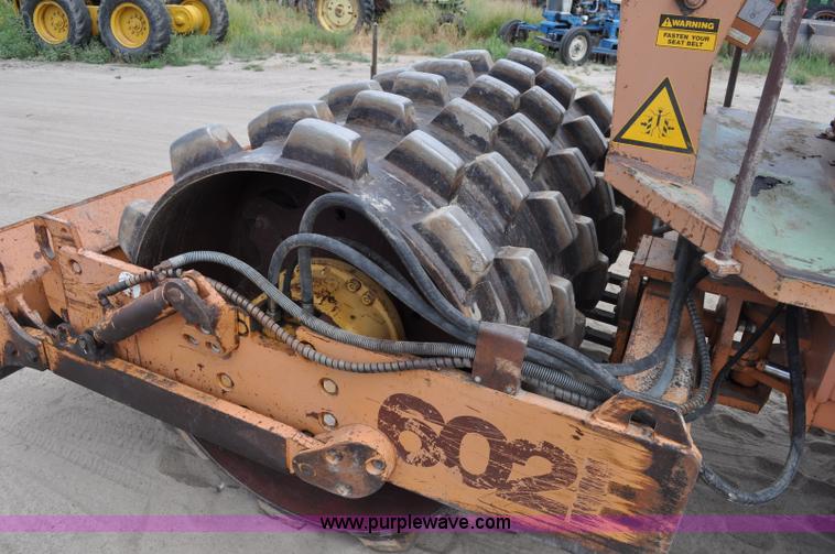 image for item A5952 Case W602BPD vibratory padfoot roller