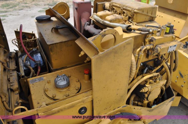 image for item A5953 1995 Caterpillar CB224C vibratory roller