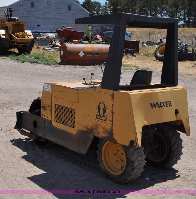 image for item A5954 Wacker R1000 vibratory padfoot roller