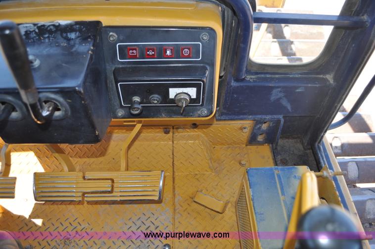 image for item A5955 1996 Komatsu D41P-5 dozer