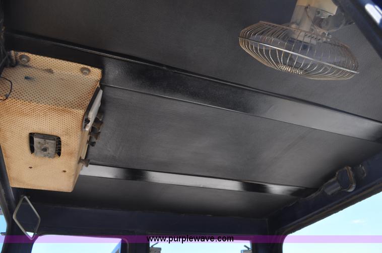 image for item A5955 1996 Komatsu D41P-5 dozer