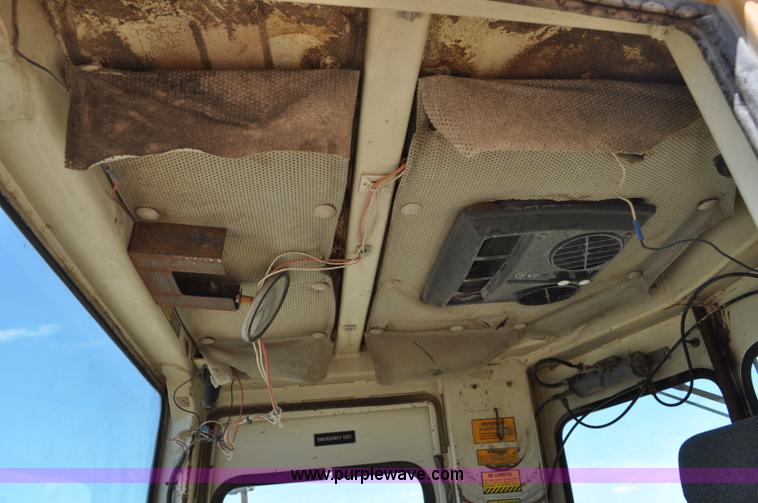 image for item A5956 1981 Dresser 530 wheel loader