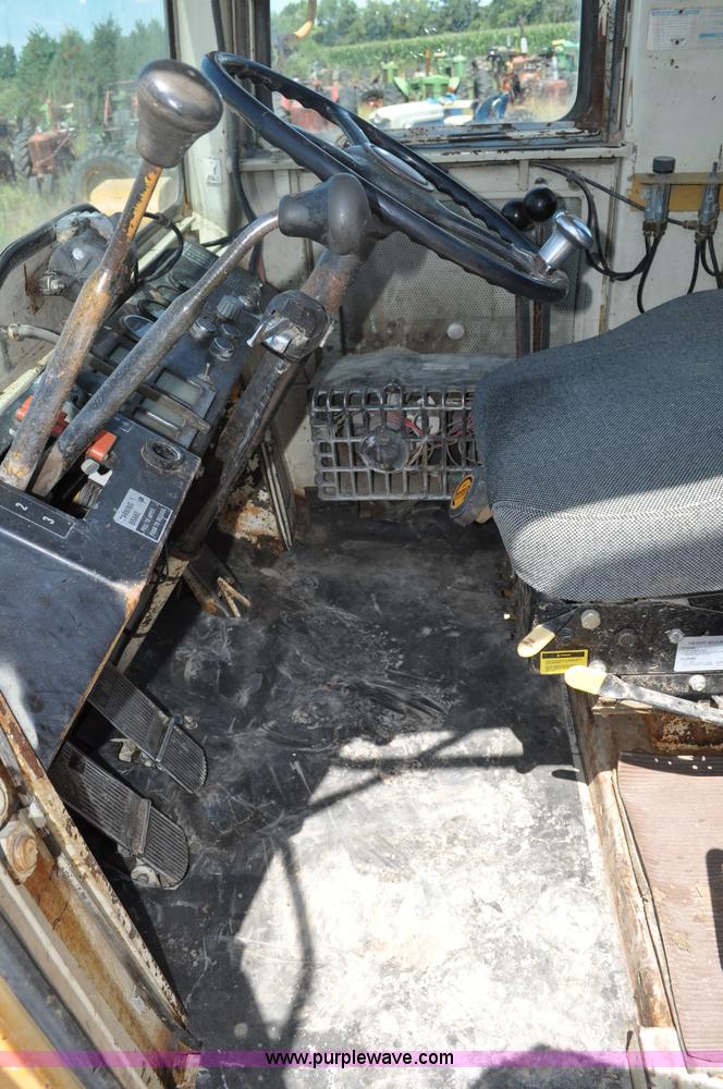 image for item A5956 1981 Dresser 530 wheel loader