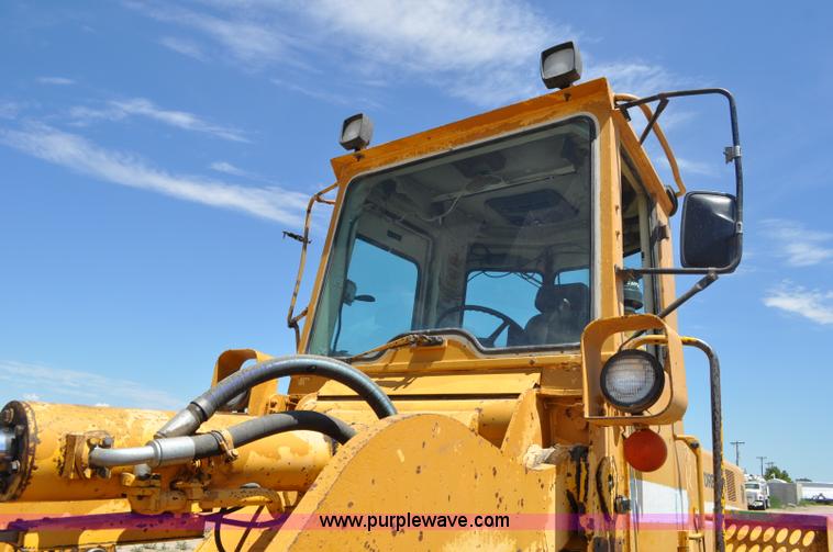 image for item A5956 1981 Dresser 530 wheel loader