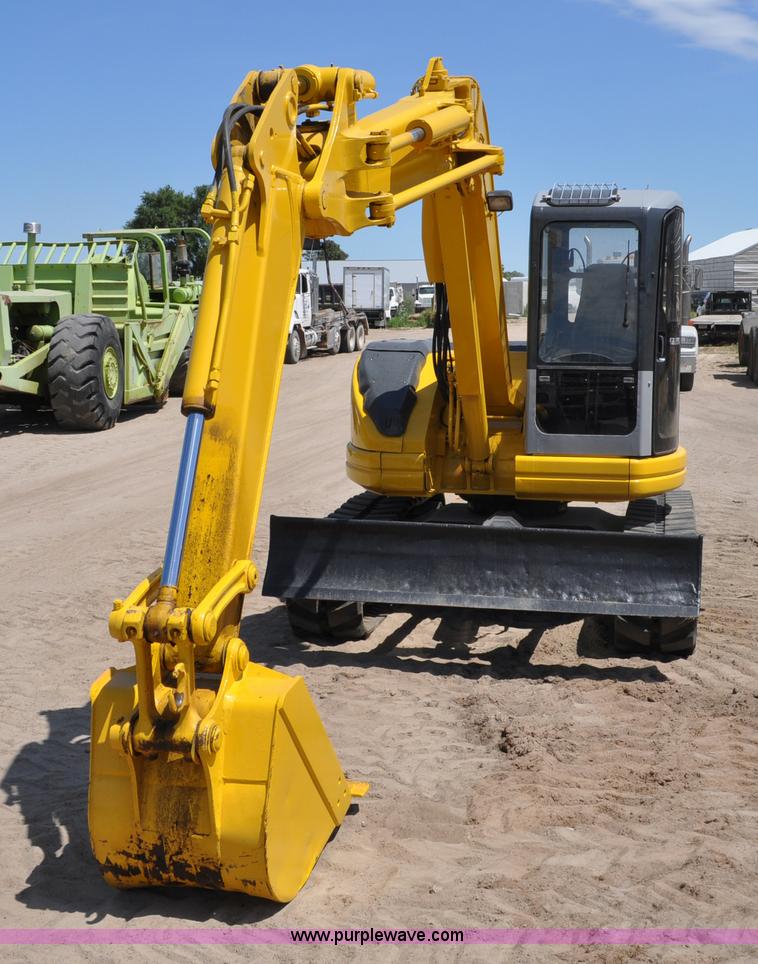 image for item A5958 2003 Komatsu PC75UU-2 mini excavator