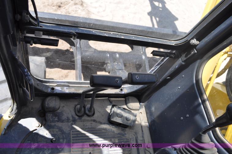 image for item A5958 2003 Komatsu PC75UU-2 mini excavator