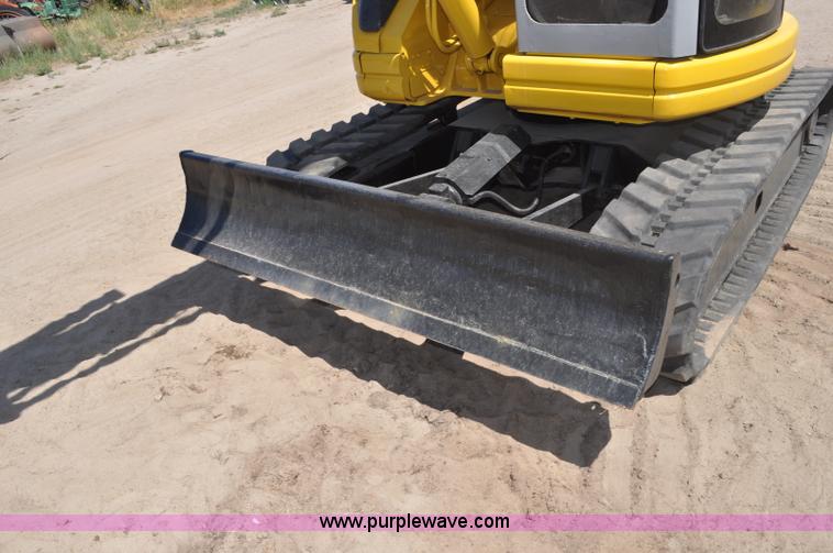 image for item A5958 2003 Komatsu PC75UU-2 mini excavator