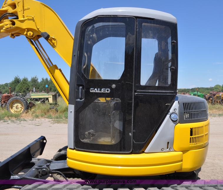image for item A5958 2003 Komatsu PC75UU-2 mini excavator