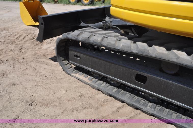 image for item A5958 2003 Komatsu PC75UU-2 mini excavator