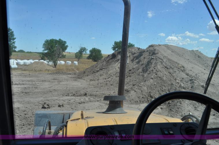 image for item A5959 New Holland 555E backhoe