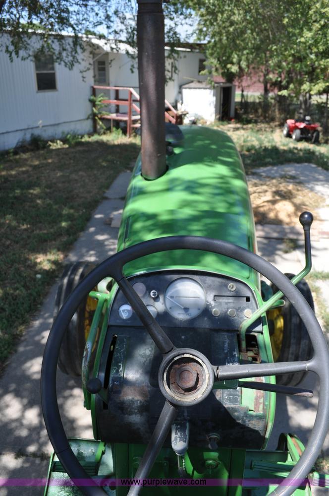 image for item A5960 1972 John Deere 4620 tractor