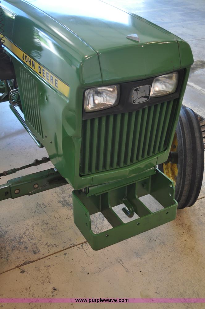 image for item A5964 1979 John Deere 850 tractor