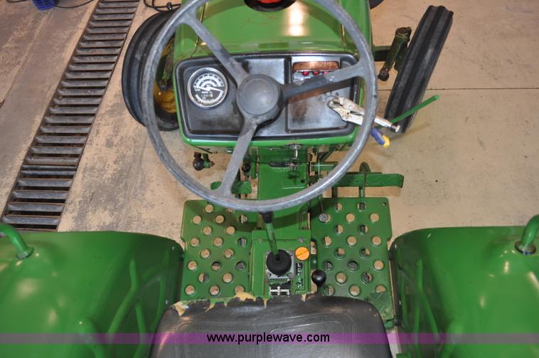 image for item A5964 1979 John Deere 850 tractor