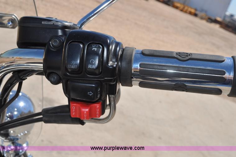 image for item A5965 2006 Harley-Davidson Road King Police motorcycle