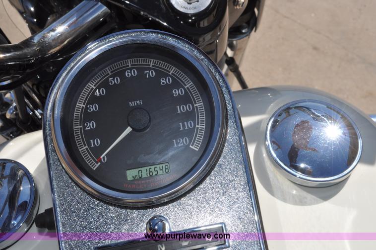 image for item A5965 2006 Harley-Davidson Road King Police motorcycle