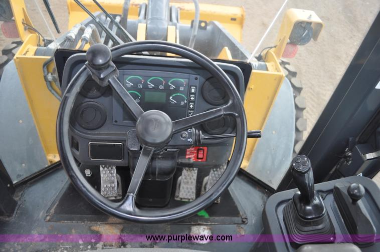 image for item A5967 2007 John Deere 624J High Lift wheel loader