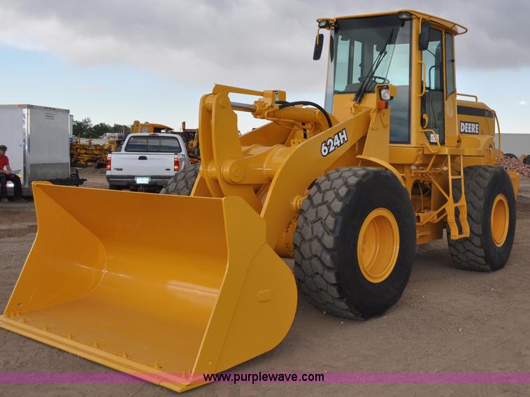 image for item A5968 1999 John Deere 624H wheel loader