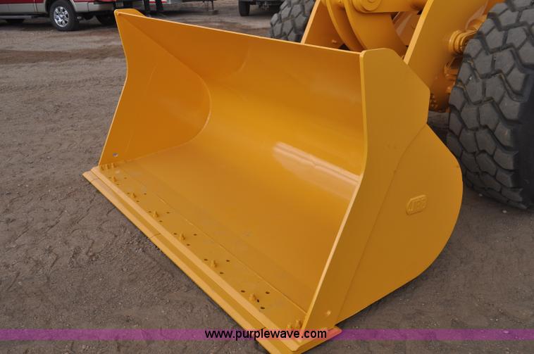 image for item A5968 1999 John Deere 624H wheel loader