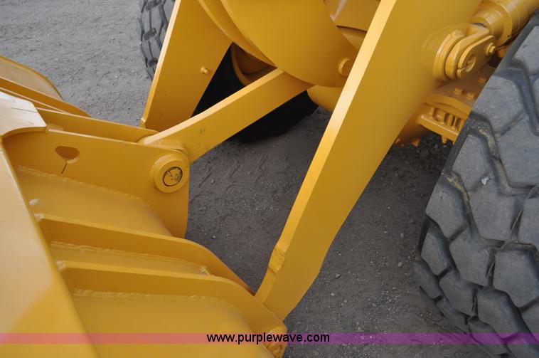 image for item A5968 1999 John Deere 624H wheel loader