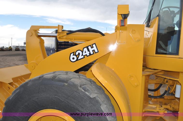 image for item A5968 1999 John Deere 624H wheel loader