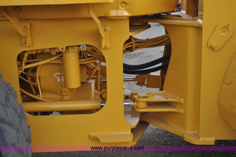 image for item A5968 1999 John Deere 624H wheel loader