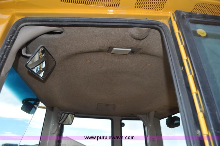 image for item A5968 1999 John Deere 624H wheel loader