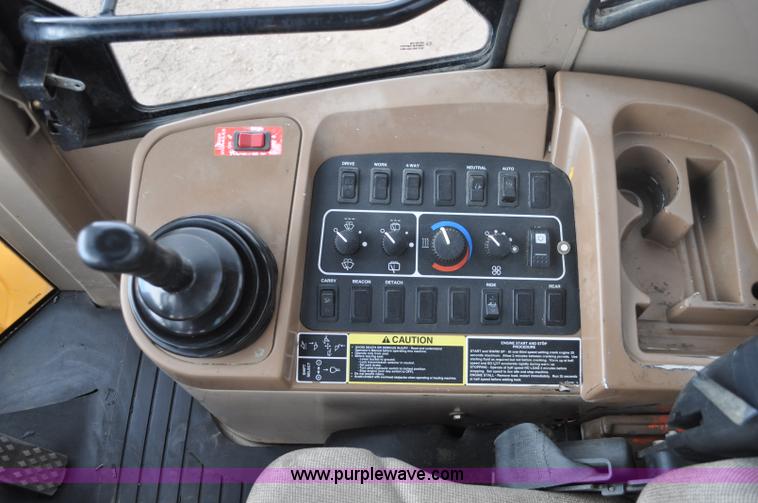 image for item A5968 1999 John Deere 624H wheel loader