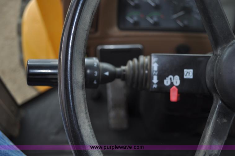 image for item A5968 1999 John Deere 624H wheel loader