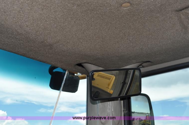 image for item A5968 1999 John Deere 624H wheel loader