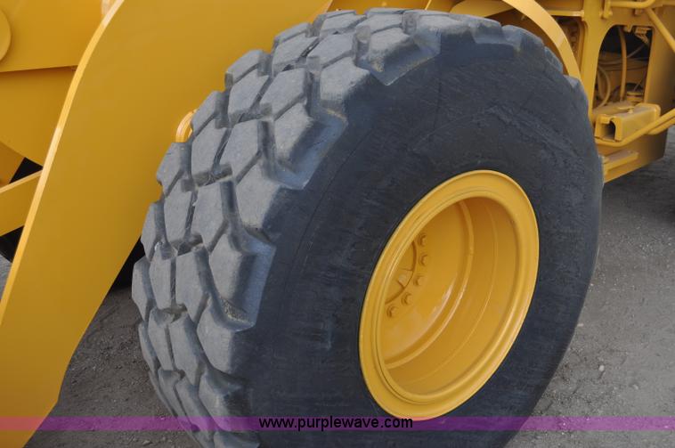 image for item A5968 1999 John Deere 624H wheel loader