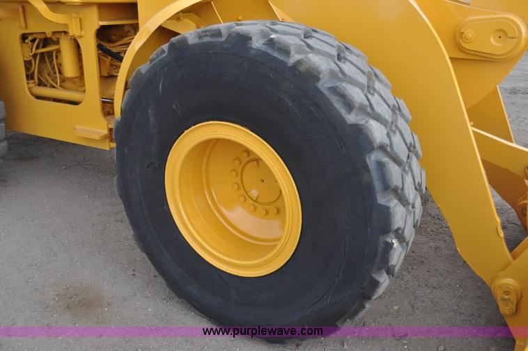 image for item A5968 1999 John Deere 624H wheel loader