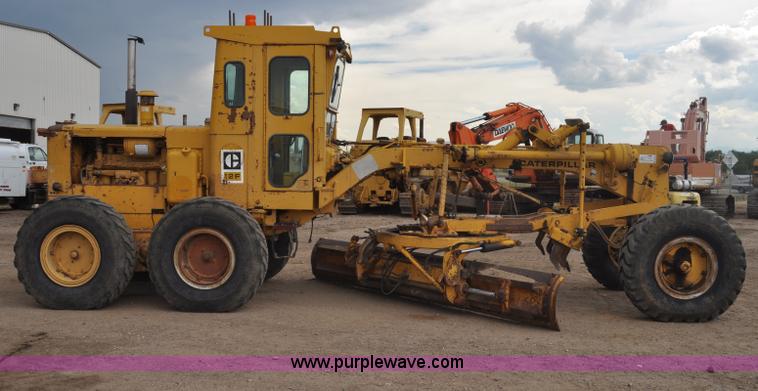 image for item A5969 1973 Caterpillar 12F motor grader