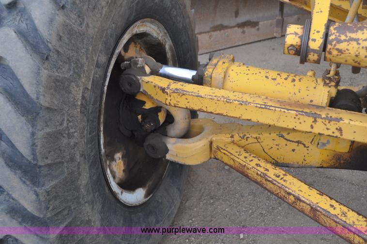 image for item A5969 1973 Caterpillar 12F motor grader